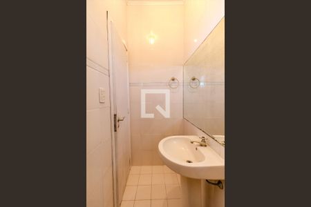 Lavabo de casa de condomínio para alugar com 3 quartos, 300m² em Espírito Santo, Porto Alegre