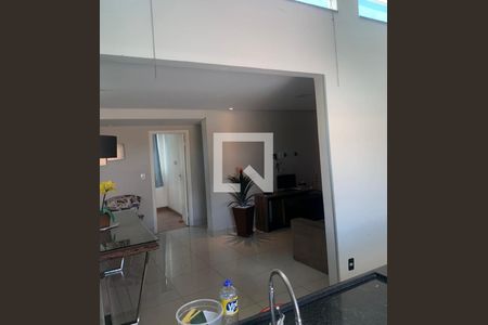 Sala de casa à venda com 2 quartos, 160m² em Santa Terezinha, Belo Horizonte