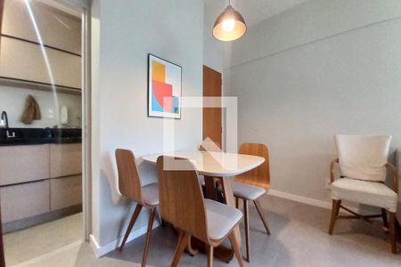 Sala de Jantar de apartamento à venda com 2 quartos, 70m² em Cambuí, Campinas