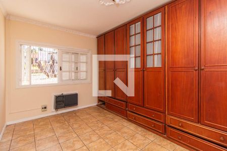 Quarto 1 de casa para alugar com 3 quartos, 300m² em Cristal, Porto Alegre