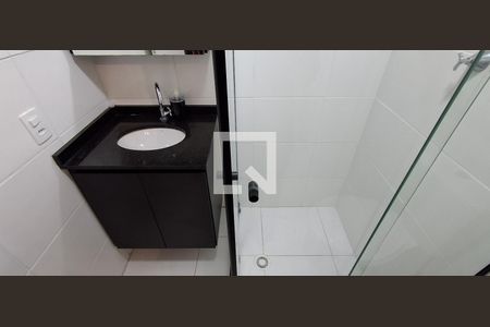 Banheiro Social de kitnet/studio para alugar com 1 quarto, 27m² em Vila Dom Pedro I, São Paulo