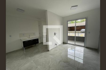 Sala de apartamento para alugar com 2 quartos, 60m² em Jardim Belizário, Cotia