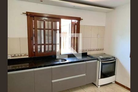 Cozinha de casa para alugar com 3 quartos, 192m² em Vl Sto Agostinho, Porto Alegre