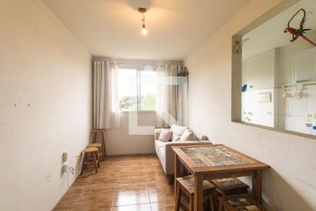 Sala de apartamento para alugar com 2 quartos, 60m² em Pinheirinho, Curitiba