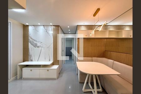 Sala de apartamento para alugar com 2 quartos, 41m² em Santo Amaro, São Paulo