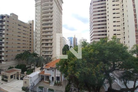 Vista da Sala  de apartamento à venda com 2 quartos, 70m² em Cambuí, Campinas