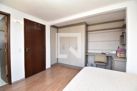 Suíte 1 de casa de condomínio para alugar com 4 quartos, 150m² em Bom Retiro, Curitiba