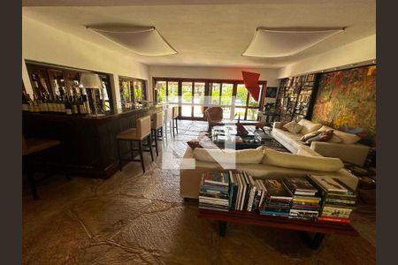 Casa à venda com 5 quartos, 1170m² em Barra da Tijuca, Rio de Janeiro