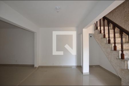 Sala de casa para alugar com 2 quartos, 150m² em Osvaldo Cruz, Rio de Janeiro