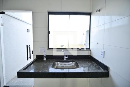Sala/Cozinha de casa para alugar com 3 quartos, 180m² em Residencial Itaipú, Goiânia