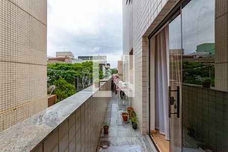 Apartamento para alugar com 2 quartos, 120m² em Buritis, Belo Horizonte