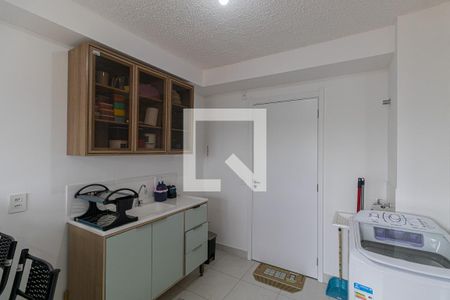 Sala/Cozinha/Área de Serviço  de apartamento para alugar com 2 quartos, 33m² em Engenheiro Goulart, São Paulo