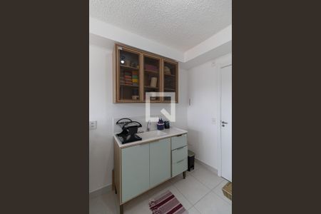 Sala/Cozinha/Área de Serviço  de apartamento para alugar com 2 quartos, 33m² em Engenheiro Goulart, São Paulo