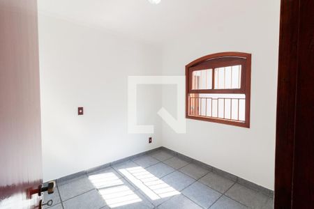 Quarto 1 de casa à venda com 2 quartos, 158m² em Conjunto Residencial Butanta, São Paulo