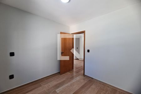 Quarto 2 de apartamento para alugar com 2 quartos, 45m² em Jardim Aricanduva, São Paulo