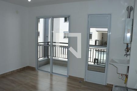 Sala/Cozinha de apartamento para alugar com 2 quartos, 56m² em Jardim Recanto Suave, Cotia