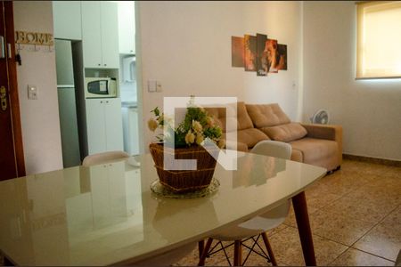 Sala de apartamento para alugar com 2 quartos, 55m² em Vila Monticelli, Goiânia