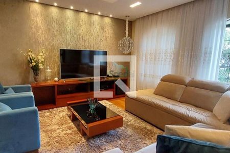 Casa à venda com 3 quartos, 369m² em Vila Santo Estevão, São Paulo