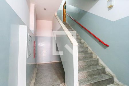 Entrada  de apartamento à venda com 2 quartos, 52m² em Parque Sete de Setembro, Diadema