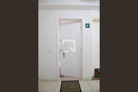 Hall de entrada de apartamento para alugar com 3 quartos, 72m² em Macedo, Guarulhos