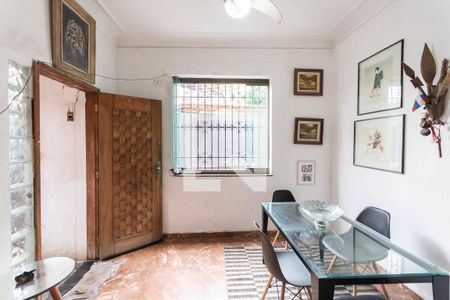 Sala 1 de casa à venda com 5 quartos, 200m² em Praça da Bandeira, Rio de Janeiro