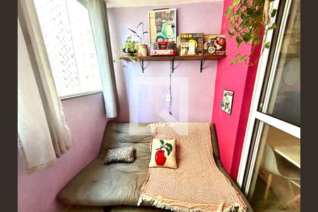 Sala de apartamento para alugar com 2 quartos, 47m² em Vila das Bandeiras, Guarulhos