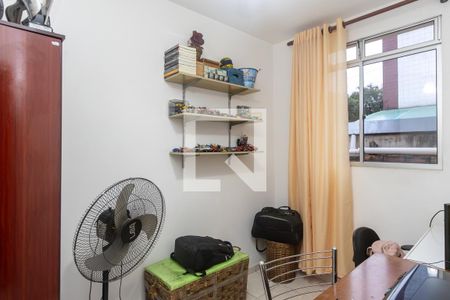 Quarto 3 de casa para alugar com 3 quartos, 88m² em Heliópolis, Belo Horizonte