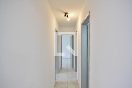 Corredor de apartamento para alugar com 2 quartos, 66m² em Campo Limpo, São Paulo