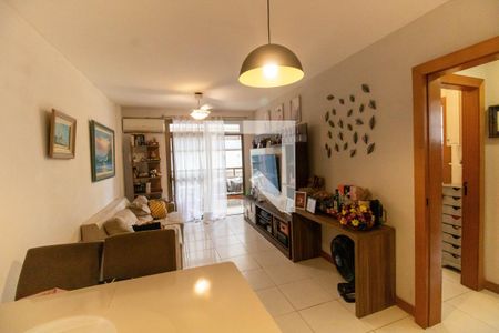 Sala de apartamento à venda com 2 quartos, 128m² em Piratininga, Niterói