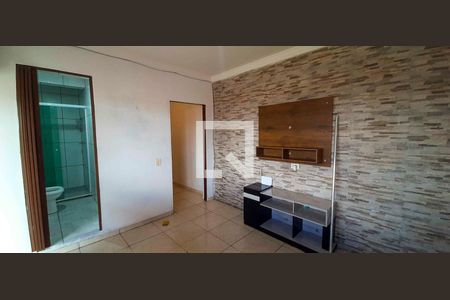 Sala de casa para alugar com 2 quartos, 118m² em Bussocaba, Osasco