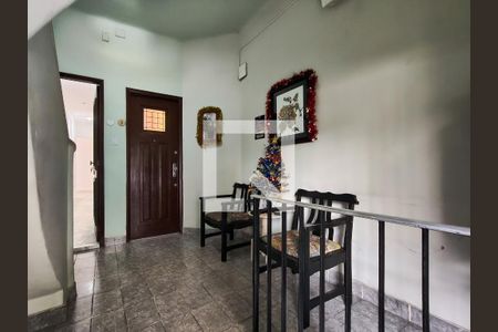 Fachada e portaria de apartamento à venda com 2 quartos, 67m² em Tijuca, Rio de Janeiro