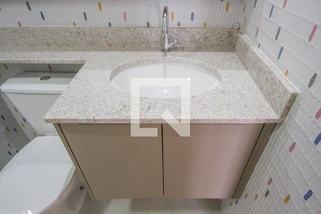 Banheiro Social de apartamento para alugar com 1 quarto, 28m² em Jardim das Acacias, São Paulo