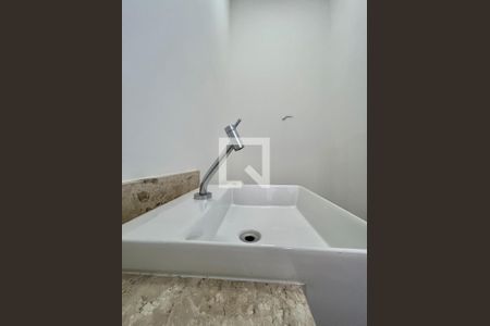 Lavabo de apartamento para alugar com 3 quartos, 121m² em Nova Campinas, Campinas