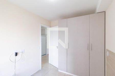 Quarto 2 de apartamento para alugar com 2 quartos, 38m² em Presidente Altino, Osasco