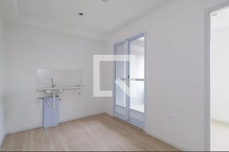 Sala/Cozinha de apartamento à venda com 2 quartos, 32m² em Vila Plana, São Paulo
