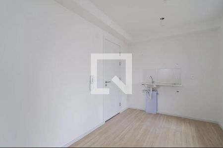Sala/Cozinha de apartamento à venda com 2 quartos, 32m² em Vila Plana, São Paulo
