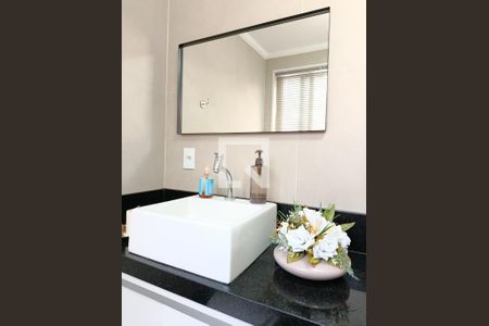 Banheiro social de apartamento à venda com 1 quarto, 86m² em Jardim Paulista, São Paulo