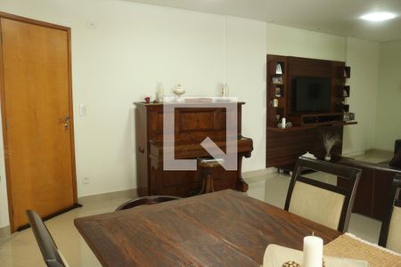 Sala de apartamento à venda com 3 quartos, 124m² em Olímpico, São Caetano do Sul