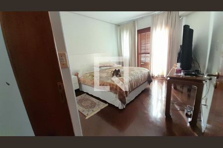 Casa à venda com 3 quartos, 300m² em Vila Carrão, São Paulo