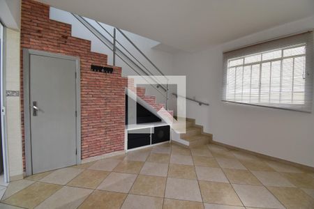 Sala 1 de casa para alugar com 3 quartos, 98m² em Batel, Curitiba