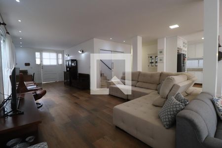 Sala de casa para alugar com 4 quartos, 322m² em Morada da Colina, Uberlândia