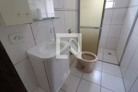 Banheiro Social de casa para alugar com 2 quartos, 120m² em Cipava, Osasco