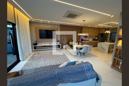 Casa à venda com 5 quartos, 210m² em Recreio dos Bandeirantes, Rio de Janeiro