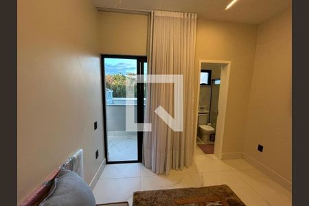 Casa à venda com 5 quartos, 210m² em Recreio dos Bandeirantes, Rio de Janeiro