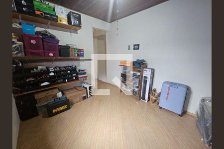 Casa à venda com 4 quartos, 250m² em Jardim Bonfiglioli, São Paulo