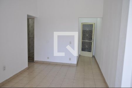 Sala de apartamento para alugar com 2 quartos, 60m² em Pilares, Rio de Janeiro