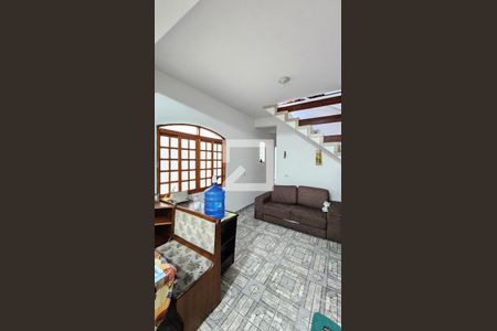 Sala de casa para alugar com 4 quartos, 327m² em Jardim do Lago, São Bernardo do Campo