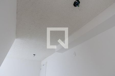 Sala/Cozinha de apartamento para alugar com 2 quartos, 35m² em Parque Industrial Tomas Edson, São Paulo