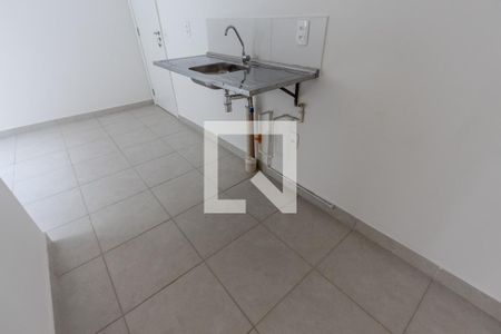 Sala/Cozinha de apartamento para alugar com 2 quartos, 35m² em Parque Industrial Tomas Edson, São Paulo
