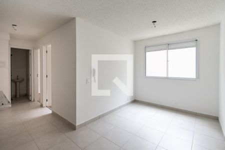 Sala/Cozinha de apartamento para alugar com 2 quartos, 35m² em Parque Industrial Tomas Edson, São Paulo